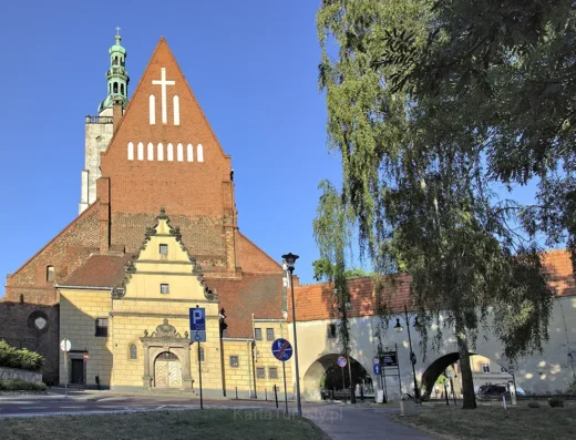 Bazylika św. Jana Apostoła i Klasztor oo. Franciszkanów