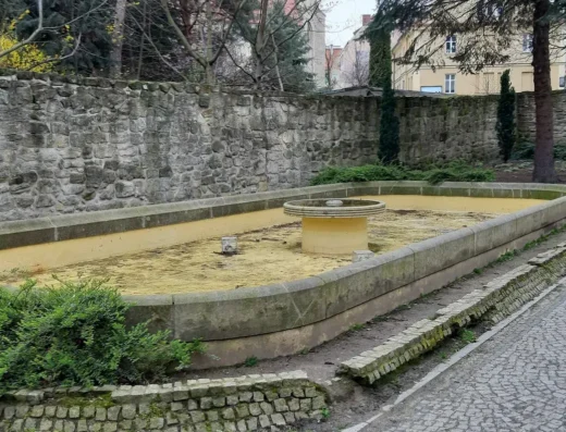 Fontanna z czaplą z 1932 roku