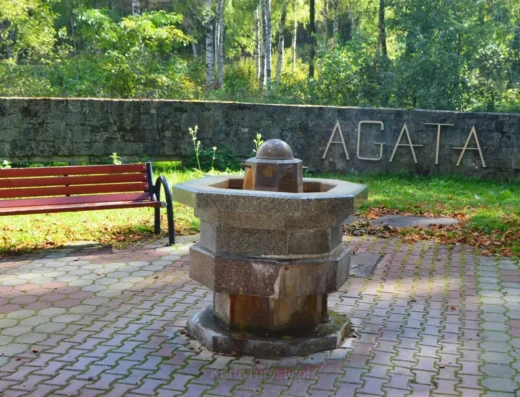 Fontanna z źródlaną wodą pitną „Agata”