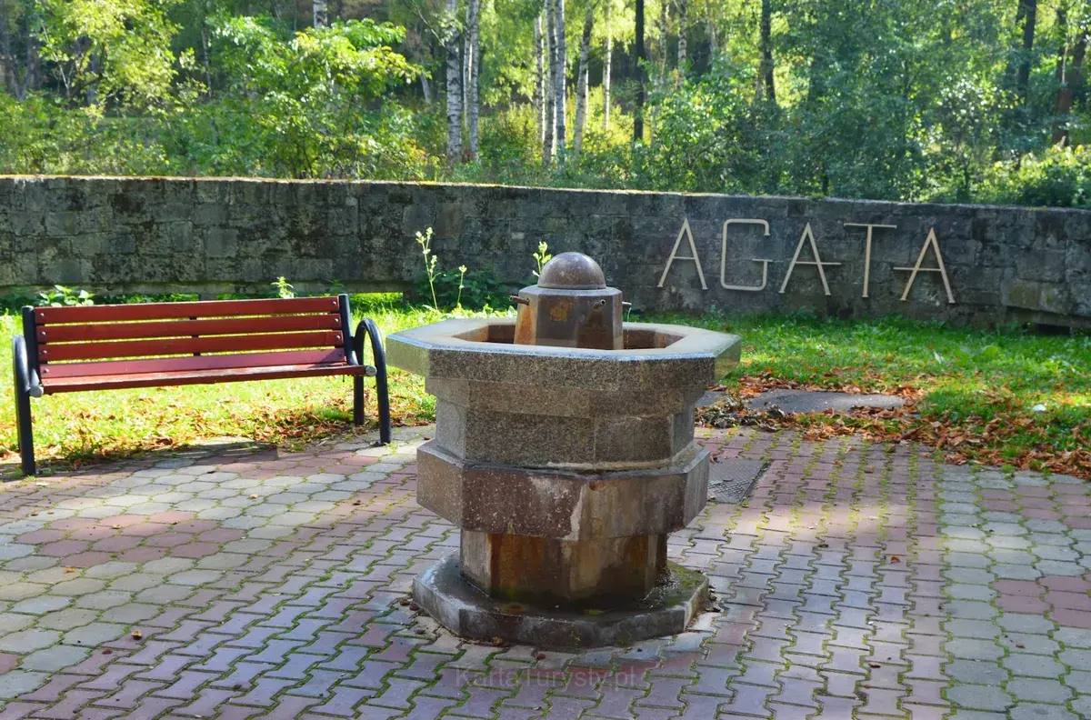 Fontanna z źródlaną wodą pitną „Agata”