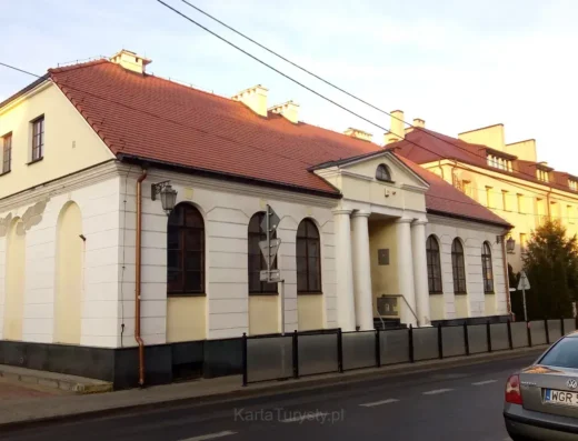 Gminna Instytucja Kultury „Dworek na Długiej”