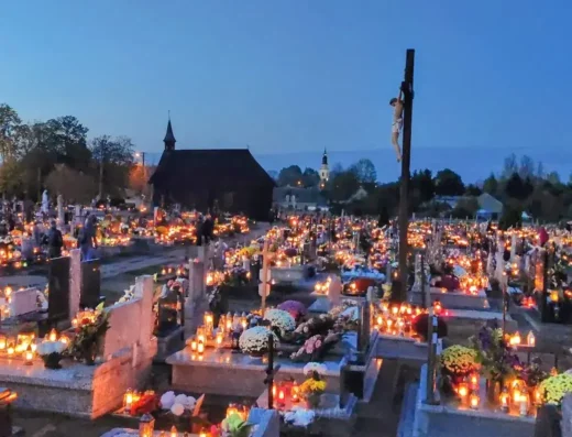 Kościòł pw. NMP i Św.Anny w Parzęczewie
