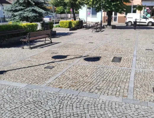 Niedźwiadek na kuli
