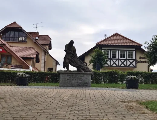 Pomnik Pierwszych Osadników