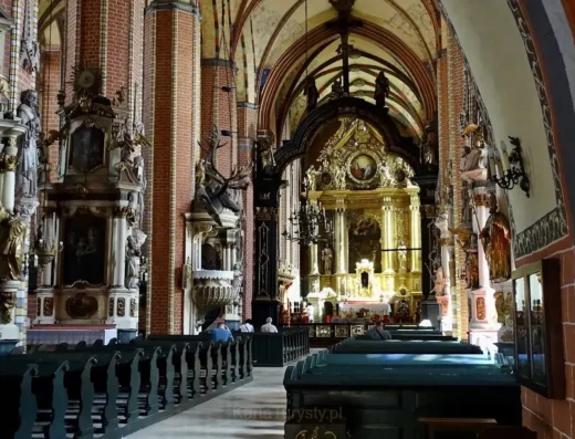 Wieża Kościoła Wniebowzięcia Najświętszej Maryi Panny