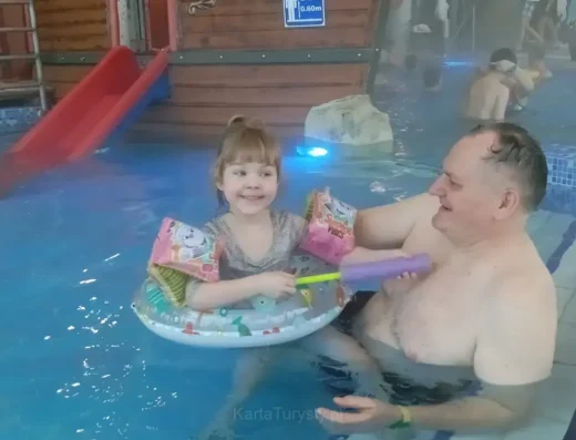 Źródło gorącej wody termalnej